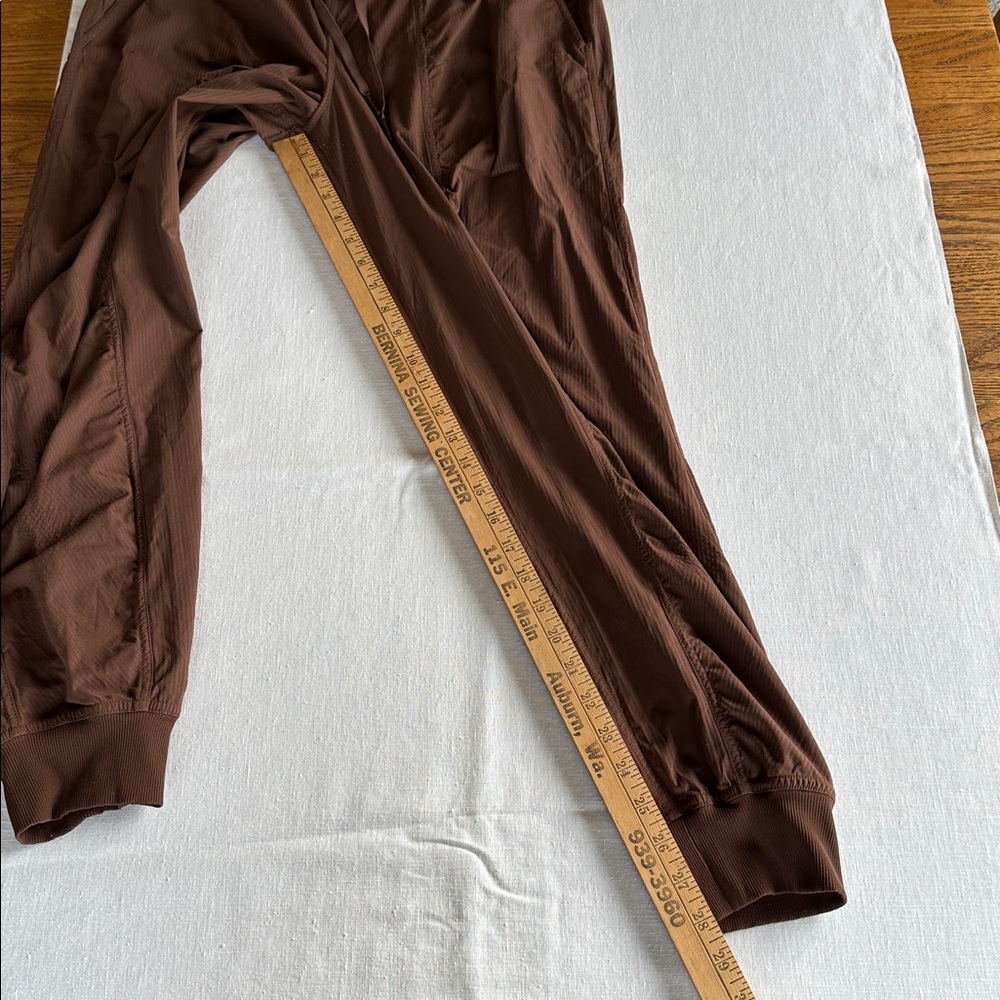 Lululemon Dance Studio Jogger Java 10 - image 7